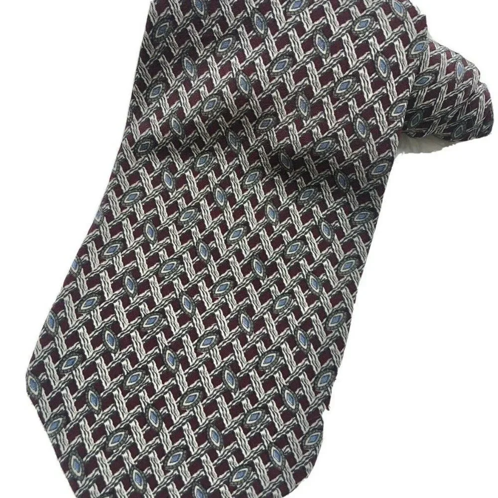 Claiborne Men's Gold and Maroon Patterned Tie